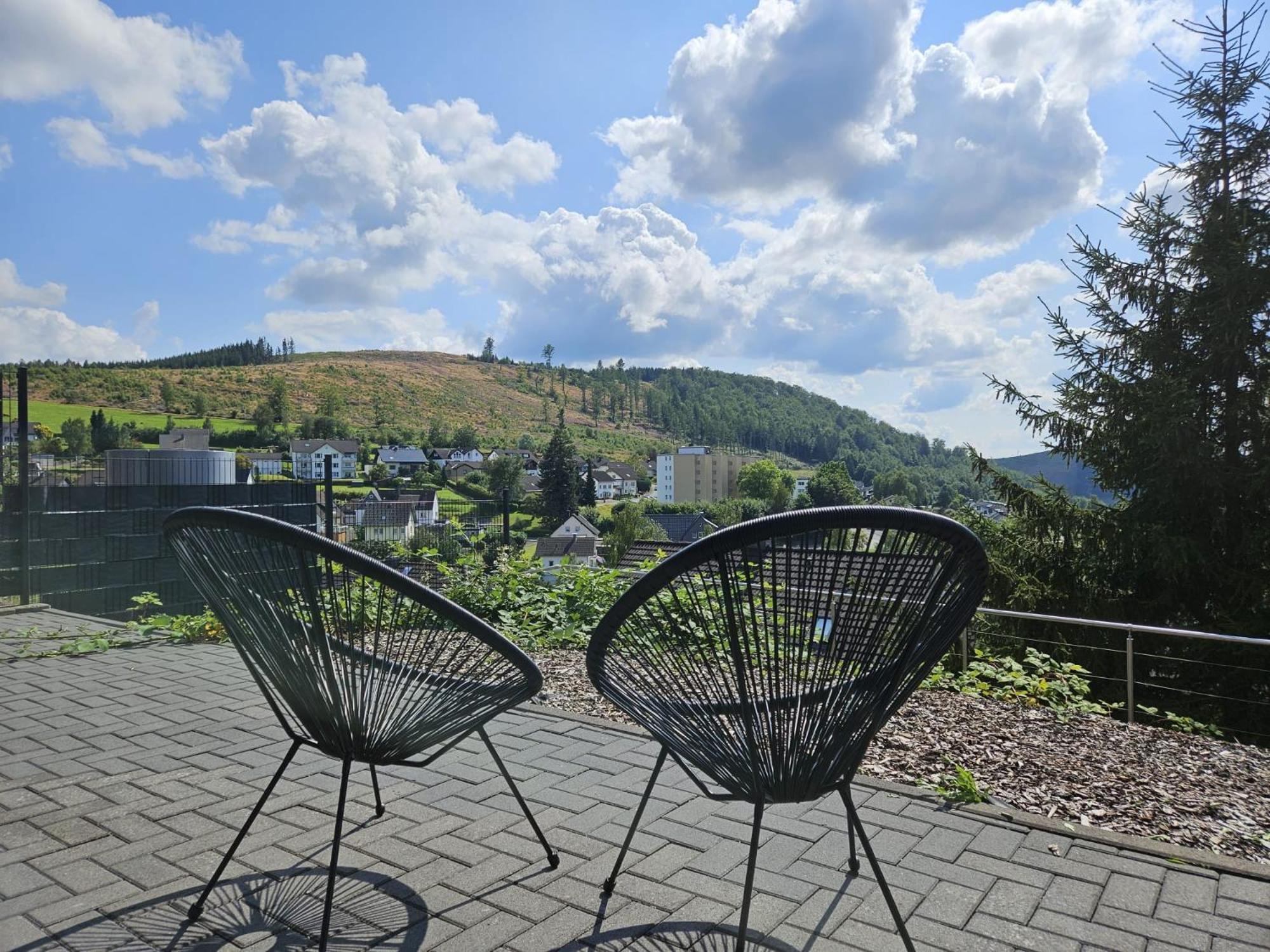 Stilvolle Wohnung Mit Blick Und Selbst-Check-In Bad Berleburg Exterior foto