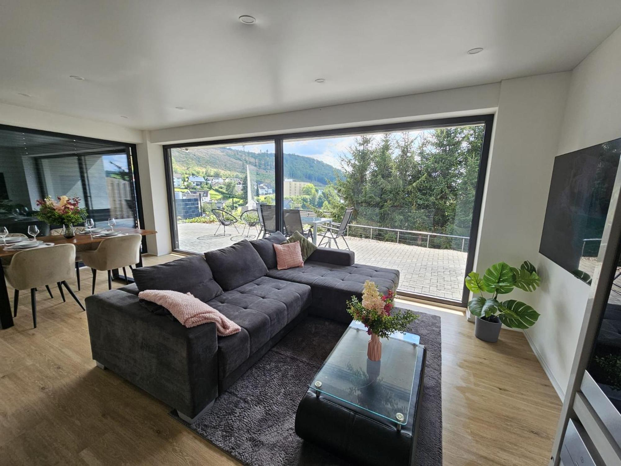 Stilvolle Wohnung Mit Blick Und Selbst-Check-In Bad Berleburg Exterior foto